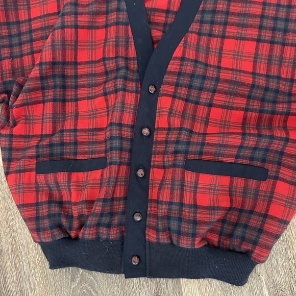 Vintage Pendleton Cardigan Jacket Mens XL Red Black Plaid Wool USA 80s Western - Picture 5 of 16